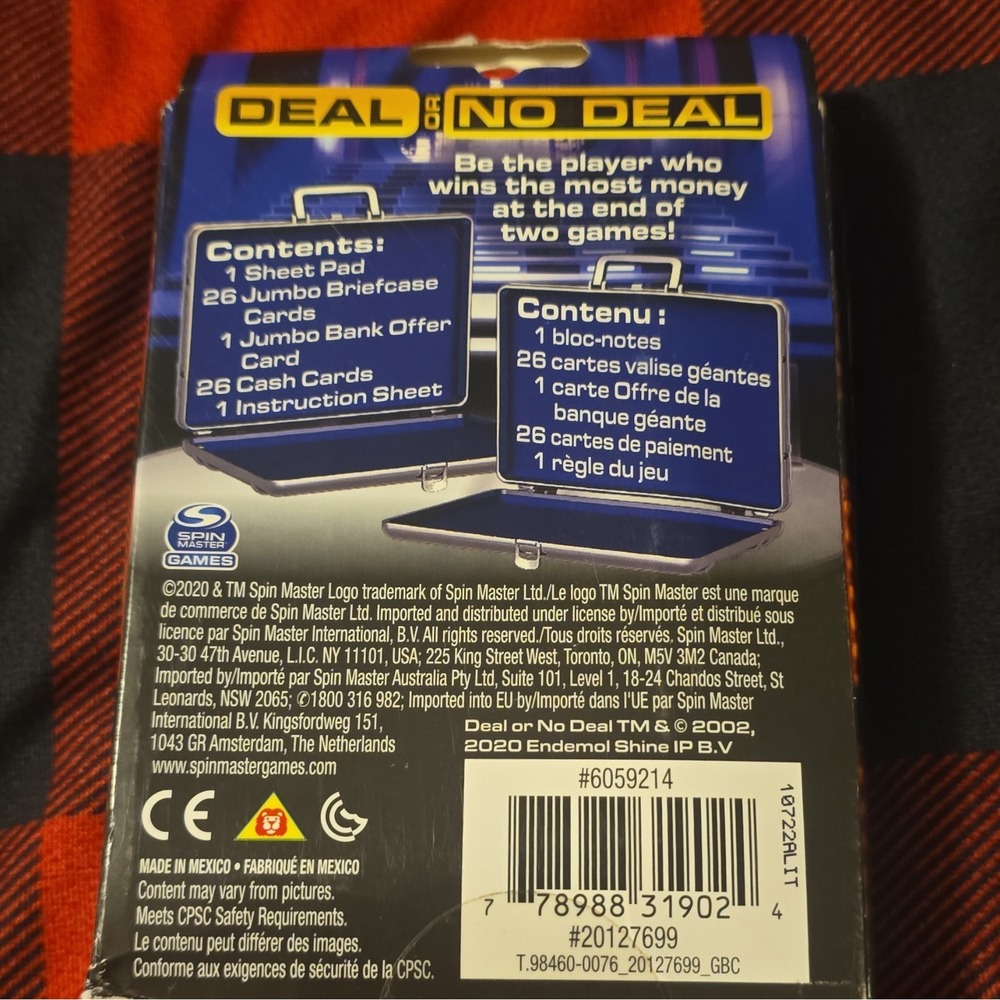 Spin Master Games Deal or No Deal Jumbo Card Game, 2 Players, Ages 8+, 2020 - Picture 2 of 2